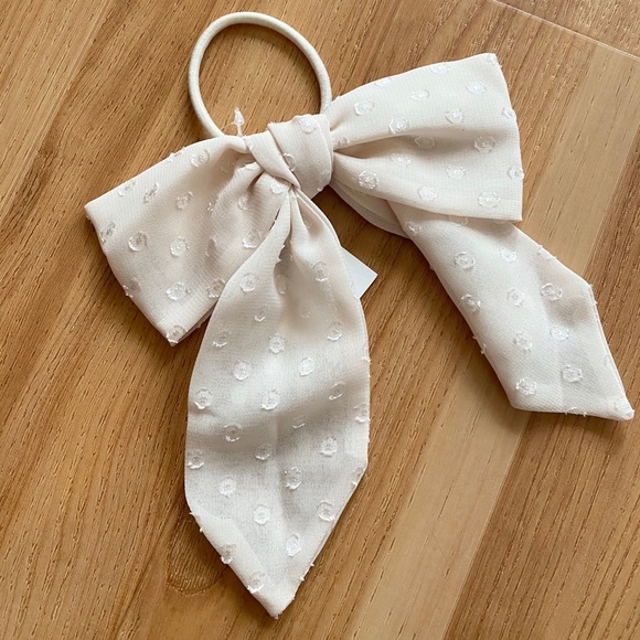H&M BLUSH CHIFFON LIKE BOW HAIR TIE W DOTS NEW - Picture 2 of 5